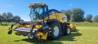 NEW HOLLAND FR500 SJLVGENDE EXAKTHACK New Holland FR500 SJLVGENDE EXAKTHACK 900/60X38 600/65X28  DRAG, CA. 1500 TIMMAR P TRUMMAN.
GRSBORD  HELSDESBORD
...
MNR 37465
...
PRIS EXKL. MOMS: 1.495.000:-
...
Vi reserverar oss fr felskrivning. Kontakta alltid oss innan du ker och tittar, s vi kan skerstlla att maskinen finns p plats.
