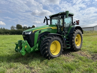 JOHN DEERE 8R 340 C-PRO TRAKTOR 50 KM FR.LYFT PTO John Deere 8R 340 TRAKTOR FR.LYFT  PTO  AUTOTRAC  710/75X42 650/65X34 TRELLEBORG T1000
COMMANDPRO  AKTIVT STE  5 DUBB.UTTAG   
VAGNSBROMS  LUFTBROMS FASTKULDRAG
M-RTK MODEM
...
MNR 28104
...
PRIS EXKL. MOMS: 2.995.000:-
...
Vi reserverar oss fr felskrivning. Kontakta alltid oss innan du ker och tittar, s vi kan skerstlla att maskinen finns p plats.
