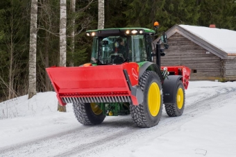 Sandspridare Tokvam SMA 1100 med valfri infstning Tokvam SMA 1100 Sandspridare Sandspridare Tokvam SMA 1100
Arbetsbredd: 200cm
Volym: 1100 Liter
Oljebehov: Frn 10  Lit/min
Sjlvlastande
Spridningslngd 4,2km
Extra tillbehr +300 Liter

Lule: 0920-311 00
Skellefte: 0910-58 91 00
Ume: 090-18 93 15