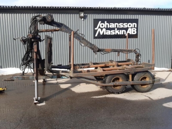 SKOGSVAGN MED LIMAKRAN 8 TON vrigt SKOGSVAGN MED LIMAKRAN 8 TON runtom svngade rotator
dck 400/60-15,5
kran ca 4meter
ca 8 tons vagn
kran kan kopplas bort frn vagnen 3-punktfste