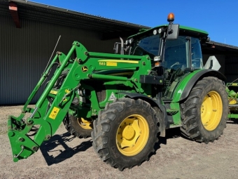 JOHN DEERE 5820 PQ+ TRAKTOR John Deere 5820 PQ+ TRAKTOR JD 583 LASTARE SMS  480/70X34 380/70X24 55%
BUKPLT  3 DUBB.UTTAG  PASS.STE  VAGNSBROMS
AUTOTRACRATT 
...
MNR 9393
...
PRIS EXKL. MOMS: 398.000:-
...
Vi reserverar oss fr felskrivning. Kontakta alltid oss innan du ker och tittar, s vi kan skerstlla att maskinen finns p plats.
