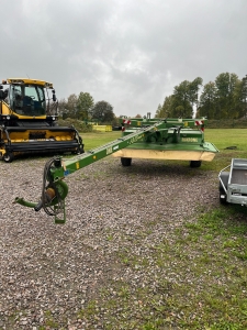 KRONE AMT 3200 CV SLTTERKROSS Krone AMT 3200 CV SLTTERKROSS CENTRUMDRAG
...
MNR 37859
...
PRIS EXKL. MOMS: 79.000:-
...
Vi reserverar oss fr felskrivning. Kontakta alltid oss innan du ker och tittar, s vi kan skerstlla att maskinen finns p plats.
