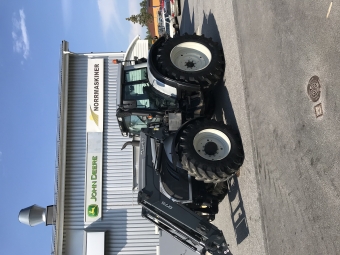 Valtra T202 Direct med Quicke Q75-Lastare Valtra T 202 Direct 