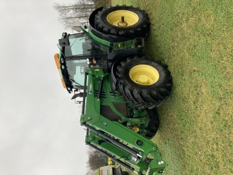 JOHN DEERE 6210R AP TRAKTOR FR.LYFT PTO John Deere 6210R AP TRAKTOR FR.LYFT PTO TRIMA 6.1+ EURO/SMS  TLS  HCS  710/70X42 600/70X28 NYA BKT  VRIDB.FR.SKRM  
CLIMA TRAC  AUTOTRAC READY  PASS.STE  LUFTSTE DELUXE  
SOLSKYDD  BAKR.TORKARE  VAGNSBROMS  LUFTBROMS  TOUCHSCREEN  
BACKALARM  EJ FRST.BAKFLG  LS  3 DUBB.UTTAG  JD EL 3-F  ELHITCH  
ROT.V.LJUS  BELYSNING 2  EXTRA XENON
...
MNR 15349
...
PRIS EXKL. MOMS: 875.000:-
...
Vi reserverar oss fr felskrivning. Kontakta alltid oss innan du ker och tittar, s vi kan skerstlla att maskinen finns p plats.
