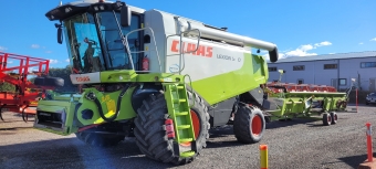 CLAAS LEXION 580 30 FOT SKRDETRSKA Claas LEXION 580 SKRDETRSKA 30 FOT 30 FOT  VARIO  BORDVAGN  SKRDEMTNING  
1050X32  60X26  AUTOPILOT
DRIFTSTID: CA 2400 MOTOR- / 1650 VERKTIMMAR
...
MASKINNR: 19735
...
PRIS EXKL. MOMS: 1.050.000:-
...
Vi reserverar oss fr felskrivning. Kontakta alltid oss innan du ker och tittar, s vi kan skerstlla att maskinen finns p plats.
