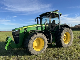 JOHN DEERE 8370R AP TRAKTOR FR.LYFT John Deere 8370R COMMANDARM TRAKTOR COMMANDARM 4600 SKRM  SF6000  PREMIUM RADIO
ACTIVE COMMAND STEER FR.LYFT PTO 2 DUBB.UTTAG FRAM  
5 DUBB.UTTAG  BAK
LED LAMPOR  KYLSKP  LDERSTE  ELSPEGLAR  JOYSTICK  
VAGNSBROMS  LUFTBROMS 900/60X42 710/60X34 30%
...
MNR 17729
...
PRIS EXKL. MOMS: 1.495.000:-
...
Vi reserverar oss fr felskrivning. Kontakta alltid oss innan du ker och tittar, s vi kan skerstlla att maskinen finns p plats.
