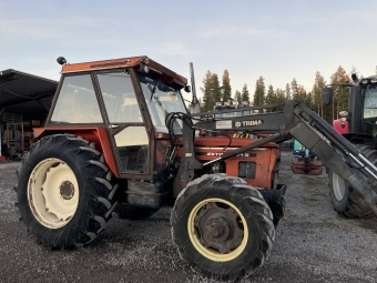 Zetor 7045 med Trima-Lastare Zetor 7045 