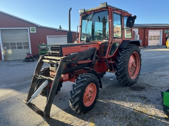 Belarus MTZ 820 med Lastare Belarus MTZ 820 med Lastare 