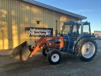 FORD 4600 LASTARE SKOPA BRODDKEDJOR vrigt FORD 4600 LASTARE SKOPA Lastare med trima sms fste hydrisk tipp p skopan 3-e funktion
13,6-38
Motorvrmare
Kupeflkt
Nya framdck