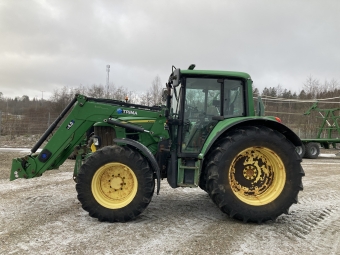 JOHN DEERE 6330 AP TRAKTOR FR.LYFT PTO John Deere 6330 AP TRAKTOR FR.LYFT PTO TRIMA 4.0+ LASTARE EURO/SMS  FRONTLYFT  PTO
...
MNR 12924
...
PRIS EXKL. MOMS: 495.000:-
...
Vi reserverar oss fr felskrivning. Kontakta alltid oss innan du ker och tittar, s vi kan skerstlla att maskinen finns p plats.
