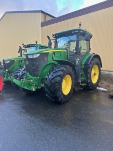 JOHN DEERE 7310R AP TRAKTOR FR.LYFT John Deere 7310R AP TRAKTOR FRONTLYFT  AP  EXTRALJUS LED RUNT OM  NYA DCK 710/70X42 600/70X30 
4 DUBB.UTTAG  VAGNSBROMS  FRAMSKRMAR  SKRMBREDDARE BAK
LUFTSTOL  ECC  COMMANDARM  ELEKTRISKA BACKSPEGLAR  ROTERANDE LJUS
...
MNR 21080
...
PRIS EXKL. MOMS: 1.625.000:-
...
Vi reserverar oss fr felskrivning. Kontakta alltid oss innan du ker och tittar, s vi kan skerstlla att maskinen finns p plats.
