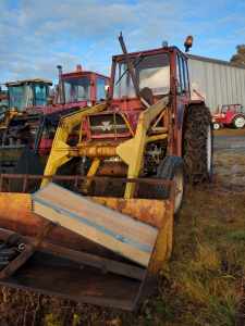 MASSEY FERGUSON 135 Massey Ferguson 135 