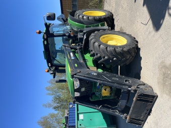 Traktor John Deere 6150R Sljuppdrag John Deere 6150R Sljes fr kunds rkning.
Str fr beskdning hos kund ca 10min frn Hudiksvall.
Ring fr mer info.