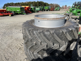 BKT 650/65X38 DUBBELMONTAGE BKT 650/65X38 DUBBELMONTAGE 4 SPNNARE  CA 80%
...
MNR 38582
...
PRIS EXKL. MOMS: 59.000:-
...
Vi reserverar oss fr felskrivning. Kontakta alltid oss innan du ker och tittar, s vi kan skerstlla att maskinen finns p plats.

