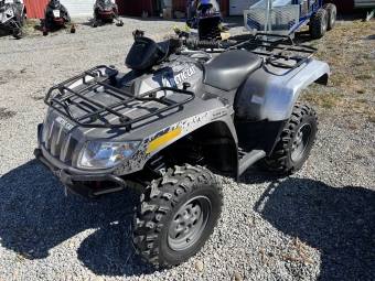 Fyrhjuling Arctic Cat 550 med servo Arctic Cat 550 med Servo SERVO