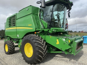 JOHN DEERE T560 SKRDETRSKA 25 FOT John Deere T560 SKRDETRSKA PRODRIVE  4WD  JOHN DEERE 625R SKRBORD  MALMAVAGNEN BV25V SKRBORDSVAGN
DRIFTSTID:  CA 400 MOTOR- / 284 VERKTIMMAR
...
MNR 33799
...
PRIS EXKL. MOMS: 3.250.000:-
...
Vi reserverar oss fr felskrivning. Kontakta alltid oss innan du ker och tittar, s vi kan skerstlla att maskinen finns p plats.
