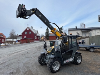 Teleskoplastare Kramer KT 144 med SMS fäste (DEMO) Kramer KT 144 Fullutrustad Centralsmörjning
Diff
Yanmar motor
Högflödeshydraulik
Slow drive
Vändbar fläkt
Bukskydd
Drag
Backlarm
2 Extra belysning LED
Motor hydraulik
Fri retur
DEMO