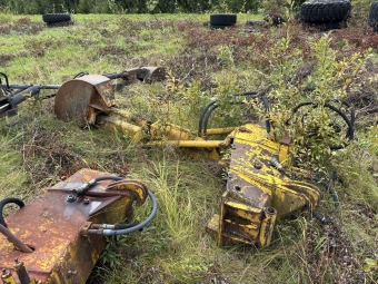Grvarm Sputnik med Lilla Bm-Fste och skopa Volvo-BM Sputnik grvaggregat 