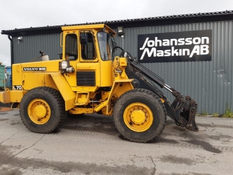 VOLVO BM  L70 vrigt VOLVO BM  L70 Uppdrag BM 4300 B
Saipade 17,5-25 95%
3+4 funktion
Hyd lsning
Renoverad motor fr ca 7 r sen
Mycket fin maskin