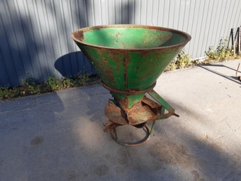 KONSTGÖDSEL TRATT Övrigt KONSTGÖDSEL TRATT Okänd funktion