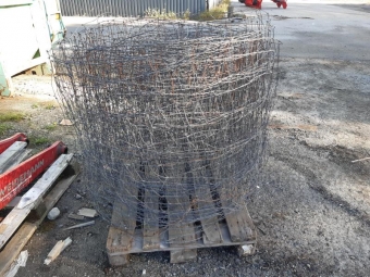 1 RULLE FÅR STÄNGSEL Övrigt 1 RULLE FÅR STÄNGSEL ca 1m hög 
ca 20m långt