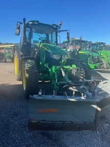JOHN DEERE 6120M AP TRAKTOR STEPNOSE FR.LYFT KOMMUN (KUND) John Deere 6120M AP TRAKTOR STEPNOSE KUNDFRMEDLING
...
EXTRALJUS RUNT OM LED ROTERANDE LJUS HEL OCH HALVLJUS VID HYTTSTOLPE
LUFTSTOL MEDKARSITS COMMANDARM ECC RADIO STARTSPRR
HYTTFJDRIN FRAMAXELFJDRING FRAMSKRMAR SKRMBREDDARE BAK 
3 DUBBELVERKANDE HYDR UTTAG HYDR VAGNSBROMS 114 LITERS HYDR PUMP
FR.LYFT  NOKIAN KLACK DCK  480X38 400X28  ELJOYSTICK TORKARE BAK
TREJON OPTIMAL 1400 TALLRIKSSPRIDARE SJLVLASTANDE CONTROLL PLUS
FJRS 285 VIKPLOG
...
MNR 34721
...
PRIS EXKL. MOMS: 1.295.000:-
...
Vi reserverar oss fr felskrivning. Kontakta alltid oss innan du ker och tittar, s vi kan skerstlla att maskinen finns p plats.
