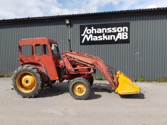 DAVID BROWN 850 LASTARE SKOPA Övrigt DAVID BROWN 850 LASTARE SKOPA 22000 ex moms
Startar och går bra maskinellt