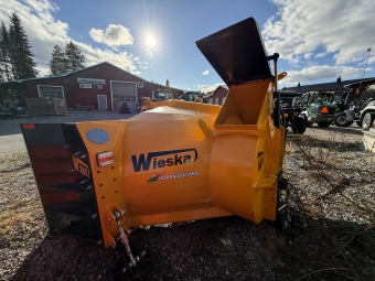 Snslunga Wieska W285 med hydr. luckor vrigt W285 Snslunga Finsk snslunga med stor kapacitet!
Vxellda 1000 varv
Lite demokrd
Inkl k-axel