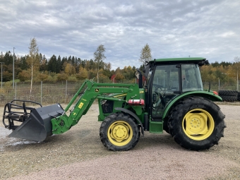 JOHN DEERE 5075E TRAKTOR John Deere 5075E TRAKTOR FRONTLASTARE  SKOPA  PALLGAFFEL
...
MNR 39184
...
PRIS EXKL. MOMS: 495.000:-
...
Vi reserverar oss fr felskrivning. Kontakta alltid oss innan du ker och tittar, s vi kan skerstlla att maskinen finns p plats.

