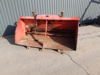 TOKVAM SANDSPRIDARE 2,0M ST BM UPPDRAG vrigt TOKVAM SANDSPRIDARE 2,0M ST BM UPPDRAG
Valsspridare
2,0m bred ca 1000Liter
Stora BM och trepunktsfste