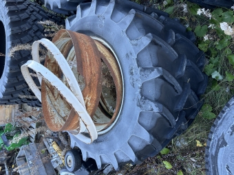 Dubbelmontage 20.8R38 med ringar Övrigt Dubbelmontage 