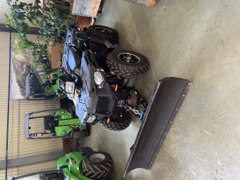 Fyrhjuling Polaris SPORTSMAN 570 EPS Polaris Sportsman 570 EPS 35 mil Fin polaris Sportsman 570 EPS.
En tidigare gare.
35 mil 95 timmar mkt fint skick!
Med plogblad och vinsh.
Packlda fram.
Ring fr mer info.
Servo.
MOMSAD och traktorregistrerad.
Backspeglar finns.

Ring fr mer info