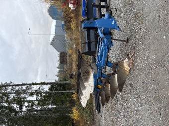 Växelplog Överum Cv 498 H 4-Skär Överum CV 498 H Ring för info: Niclas Bergström 070-2865964