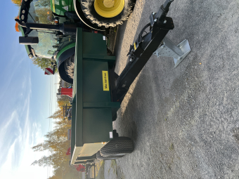 Dumpervagn Palmse D800 Palmse Dumper D800 D12095 Baklyktor LED 12/24v 
D07002 Hjul 400/60-15.5 Starco AW
D05008 Broms hydraulisk 2-hjul 
D12080 Drag bultat med ögla Ø 50 mm 
F-SL1.2Z Stödben mekaniskt vikbart 
D02002 Baklucka topp-/sidohängd med entreprenadläm
D01107 Standardstål S355 4 mm botten 
D01108 Standardstål S355 4 mm sida 
D01109 Standardstål S355 4 mm front 
D04016 Färg grön RAL6005 Palmse 
D12025 4 st infällda lastöglor 
D12031 Belysningsskydd bakre par