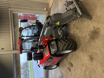 DEMO WM T4512E Weidemann WEIDEMANN 4512 E NU SUPERKAMPANJ PÅ VÅR DEMO HEL ELEKTRISKA 4512E. ENDAST 1 125 000:-  EXKL.

LÄS MER OM MASKINEN PÅ https://www.weidemann.com/northerneurope/se/produkter/teleskoplastarna/t4512e
HYTT MED VÄRME
JUSTERBAR RATTSTÅNG
LUFT-STOL I TYG MED VÄRME
TRAFIKBELYSNING (HEL/HALV LJUS)
ARBETSSTRÅLKASTARE 2 FRAM 1 BAK
ROTERANDE VARNINGSLJUS GULT LED
UTÖKAT BATTERIKAPACITET PÅ DENNA MASKIN: BATTERI LI-ION 28,0KWH 96V
INBYGGD BATTERILADDARE 6KW
AXEL PA1155 DIFF LOCK
25 KM/H
31X15,50-15 MITAS
SMS-HYDR. LÅSNING
3:E FUNKTION PROP
GARANTI EQUIPCAR 36 M SERIALNR 3848513