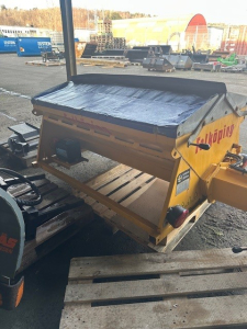 FALKÖPING C0,6 FLAKSPRIDARE Övrigt FALKÖPING C0,6 FLAKSPRIDARE HONDA MOTOR
...
MNR 39561
...
PRIS EXKL. MOMS: 39.000:-
...
Vi reserverar oss för felskrivning. Kontakta alltid oss innan du åker och tittar, så vi kan säkerställa att maskinen finns på plats.
