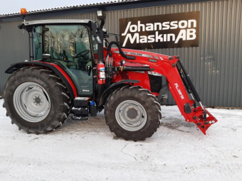 MASSEY FERGUSON 4708M LYX DYNA-2 24/24 Övrigt MASSEY FERGUSON 4708M LYX DYNA LASTARE FL 3615 Euro/Sms hyd låsning 3-e funkion Dämpare
Kopplings fri F/B 24/24 Brake to Neutral
Trelleborg 420/85R34 340/85R24
Luftkondititionering
Luftstol
Instuktörs säte 
Radio MP3
Bakrutetork
2x dubbelverkande uttag bak