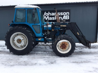 FORD 6710 TRIMA BERGSJÖ 1810 4WD Övrigt FORD 6710 TRIMA BERGSJÖ 1810 18,4-38 Hjulvikter 13,6-28
4x dubbelverkande uttag bak
Motorvärmare 220v
servostyrning