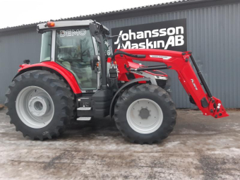 MASSEY FERGUSON 5S.145 DYNA-6 EX MF 3819 Övrigt MASSEY FERGUSON 5S.145 DYNA-6 DEMO
MF 5S.145 Dyna-6 EXCLUSIVE 
A0144 12 LED arbetsljus + färdljus 
AD004 Ställbar ratt och SpeedSteer 
AE043 Deluxe VRS förarstol (Semi-Active) - 
# AF026 Radio/Aux/BT/USB+mic+controls 
# AH005 Vinterutrustad med värmepaket för golv
# AK001 Bakre vindrutetorkare/spolare 
# AL033 Elinst., vidvinkelspeglar
# AM084 Hyttfjädring - Mekanisk 
# AN001 Inre backspegel 
# AQ004
# BA050 
BS019 Connectivity Module (ACM) för överföring 
# CB001 
# CE020 Generator - 175 amp. med kallstartsutrus 
4WD fjädrande framaxel # 12 LED-arbetslj
MYFL004 FL3819 utökad ram: Redskapsfäste Euro /
CCLS 110 l/min
EC030 Armstöd med Multipad 
GB020 Uppsamlingskärl för olja 
GR010 Med Power Beyond kopplingar (P/T/LS) 
GS082 
KX016 
L8301 AutoGuide-förberedd & SpeedSteer 
LA066 "Shift. 540/540e/1000 PTO - in 
LL004 Lastarmontering, elventiler och joystik 
LQ001 Vattenavskiljare 
MFBY0 Equipment MF By You 
MU037 3&4 elec valv+fingertip,lessDL 
NA032 Framaxel för 4WD med fjädring 
OD001 Snabbkoppling av frontlastare 
RA283 Framhjul: VF 520/60 R28 - W18 svetsad fä 
RC382 Bakhjul: VF650/60 R38 / svetsad fälg (W2 
RD093 Rear wheel weight : 3x50kg (each side) 
VC023 El. huvudbr. + starthj.ansl. 
VF017 2 rotella & LGF-skylt EU-godk. 
VG114 LED arbetsljus 4 fram & 4 bak 
VK046 LED arbetsbelysning på hyttstag och baks 
W1447 VF520/60R28 W & VF650/60R38 WF 
WD013 Bakskärmar: 2.00 m + förl. 
 WE110 Ledade framskärmar - standard 
XR301 Förberedd för AutoGuide 
YM006 Lantbruksdrag och hitchkrok 
YN001 Spegel för hitchkrok