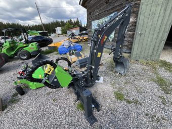 Grävaggregat Avant 260 med radiostyrning Avant Grävaggregat 260 med skopor 