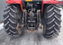 MASSEY FERGUSON 5455 16/16 PS TRIMA 3,40 LASTARE Övrigt MASSEY FERGUSON 5455 16/16 PS Kopplings fri 16/16 PS VÄXELLÅDA
540/65R38 440/65R28
2x dubbelverkand uttag bak + fri retur
Släpvagns broms
Trima euro /sms hyd låsning 3-e funk dämpare MASSEY FERGUSON 5455 16/16 PS TRIMA 3,40 LASTARE