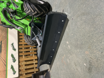 Schaktblad 1400 mm Avant Avant Schaktblad 1400 Avant Schaktblad 1400mm.
Hydrauliskt svängbart.

Redo för omgående leverans.