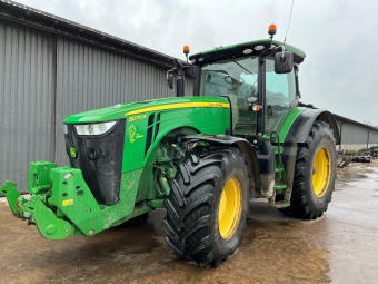 JOHN DEERE 8370R AP TRAKTOR FR.LYFT John Deere 8370R AP TRAKTOR FR.LYFT INKOMMANDE MAJ.
...
MNR 29438
...
PRIS EXKL. MOMS: 1.625.000:-
...
Vi reserverar oss för felskrivning. Kontakta alltid oss innan du åker och tittar, så vi kan säkerställa att maskinen finns på plats.
