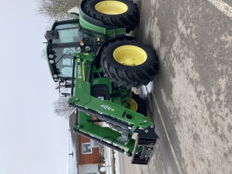 JOHN DEERE 6330 AP TRAKTOR John Deere 6330AP TRAKTOR LASTARE AP  TLS  600X38 480X28 PIRELLI  AC  JD EL 3-F  LUFTSÄTE DELUXE  LS  VAGNSBROMS
ELHITCH  PASS.SÄTE  BAKRUTETORKARE  FULL BELYSNING  TRIMA 4.0+ LASTARE
...
MNR 12193
...
PRIS EXKL. MOMS: 425.000:-
...
Vi reserverar oss för felskrivning. Kontakta alltid oss innan du åker och tittar, så vi kan säkerställa att maskinen finns på plats.
