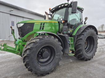 JOHN DEERE 6250R TRAKTOR John Deere 6250R TRAKTOR NYA DÄCK 710/70X42 & 600/70X30
...
MNR 36145
...
PRIS EXKL. MOMS: 1.249.000:-
...
Vi reserverar oss för felskrivning. Kontakta alltid oss innan du åker och tittar, så vi kan säkerställa att maskinen finns på plats.
