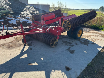 VÄDERSTAD ROLLEX 1220 CAMBRIDGE VÄLT Väderstad ROLLEX 1220 CAMBRIDGE VÄLT MNR 36936
...
PRIS EXKL. MOMS: 125.000:-
...
Vi reserverar oss för felskrivning. Kontakta alltid oss innan du åker och tittar, så vi kan säkerställa att maskinen finns på plats.
