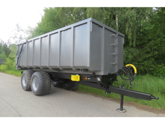 MULTICARGO VOLYM DUMPERVAGN 22 KUBIK (VISNINGSVAGN) Övrigt MULTICARGO VOLYM DUMPERVAGN 22 Hydr. baklucka
Spannmålslucka
Fjädrad dragbom
LxBxH 6,42x2,28x1,5
52 graderstippvinkel
710/45R-22,5
Rullpressening
Plattform med stege