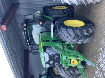 JOHN DEERE 6250R C-PRO TRAKTOR 50 KM FR.LYFT PTO John Deere 6250R C-PRO TRAKTOR 50 KM FR.LYFT  PTO  COMMAND PRO, AUTOTRAC SF1 KLAR  6000 MOTTAGARE  10" SKÄRM  ELSPEGEL
TLS  HYTTFJÄDRING  BROMSA FRAM  4 DUBB.UTTAG  VRIDB.FR.SKÄRM  CLIMA TRAC  HMS 
IMMOBOLIZER  3:E F BAKSKÄRM  LS  2 DUBB.UTTAG FRAM  JD ELSERVO  LEDBELYSNING  
LUFTBROMS  VAGNSBROMS  
...
MNR 25385
...
PRIS EXKL. MOMS: 1.475.000:-
...
Vi reserverar oss för felskrivning. Kontakta alltid oss innan du åker och tittar, så vi kan säkerställa att maskinen finns på plats.
