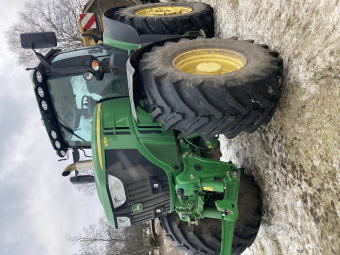 JOHN DEERE 6250R C-PRO TRAKTOR 50 KM FR.LYFT John Deere 6250R C-PRO TRAKTOR 50 KM INKOMMANDE MAJ
...
FR.LYFT  AUTOTRAC SF1 KLAR  710/70X42 600/70X30
ULTIMATE SÄTE  4 DUBB.UTTAG  LUFTBROMS  VAGNSBROMS
...
MNR 31120
...
PRIS EXKL. MOMS: 1.979.000:-
...
Vi reserverar oss för felskrivning. Kontakta alltid oss innan du åker och tittar, så vi kan säkerställa att maskinen finns på plats.
