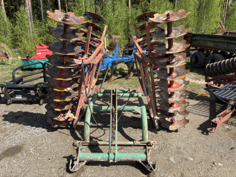 Tallriksharv Kverneland 40 tallrikar Kverneland 40T Denna maskin omfattas ej av ML Trygghetsköp 3mån/100tim
Maskinen säljes för kunds räkning utan garanti.
För mer information kontakta din säljare.
